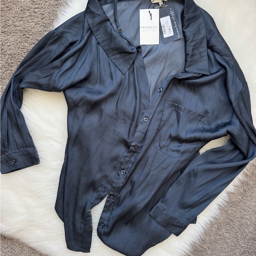 Promesa navy Button-Up off the shoulder Shirt
